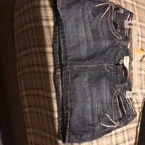 Cute laguna beach jean skirt it’s brand new